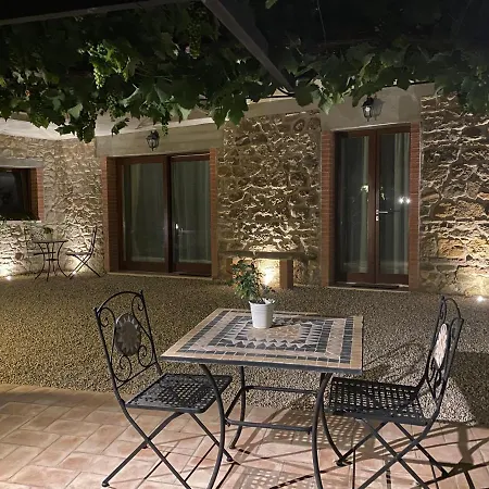 Podere Belsogno-camera Lavanda בית הארחה